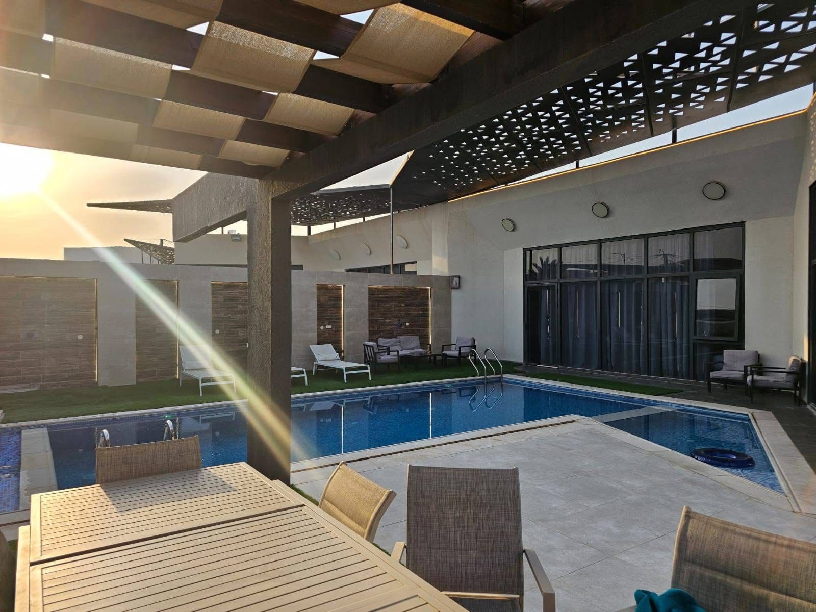 ڤيلا سكاي